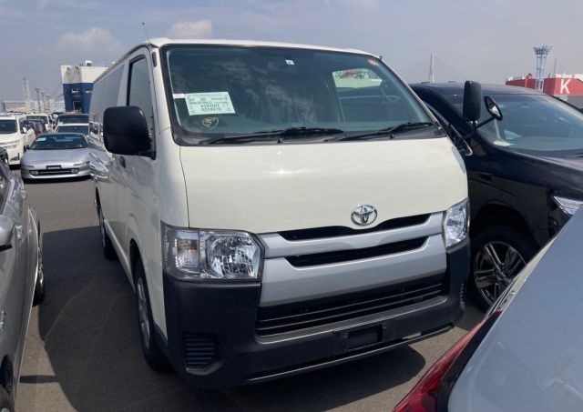 HIACE VAN 2017