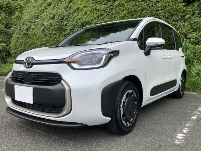 SIENTA HYBRID Z BRAND NEW VEHICLE